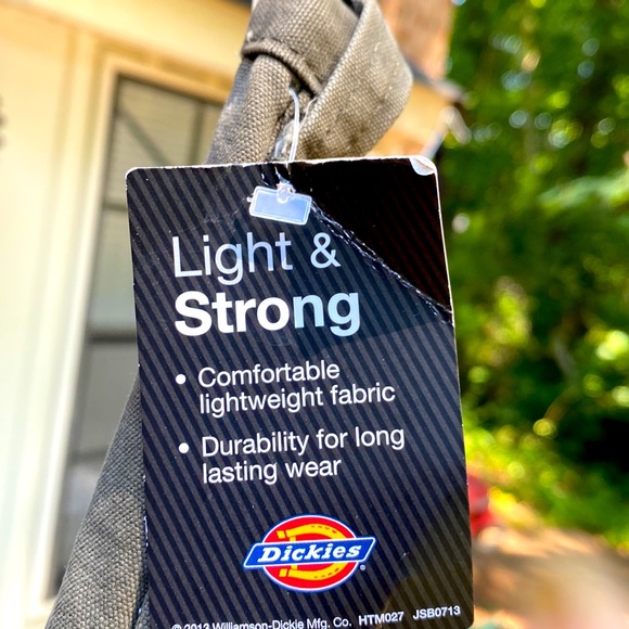 Shorts - Picture 2 of 9